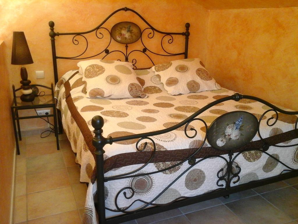 Mas Des Lys Roquebrune-sur-Argens Quarto foto