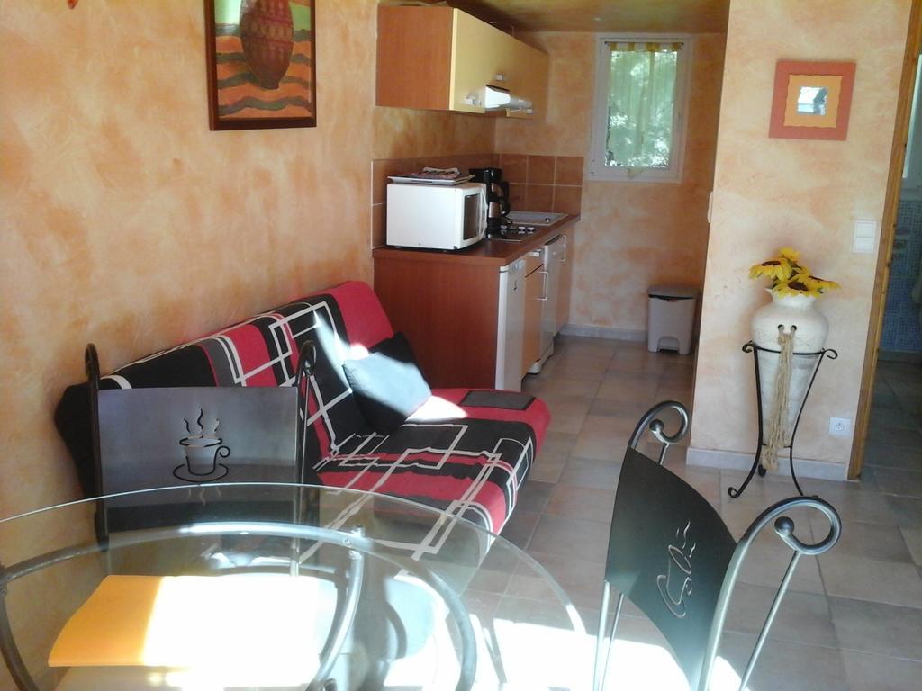 Mas Des Lys Roquebrune-sur-Argens Exterior foto
